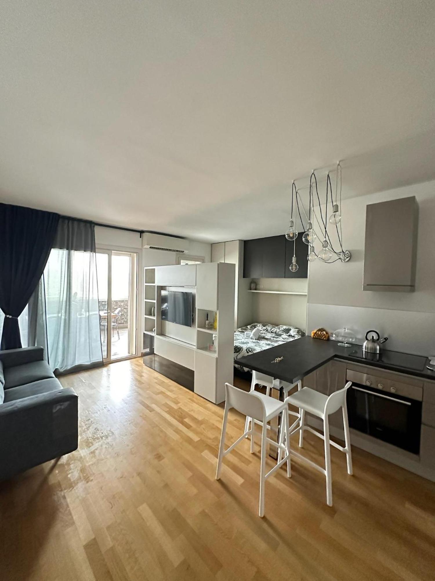 Modern Loft Private Apartment Rome Exterior photo